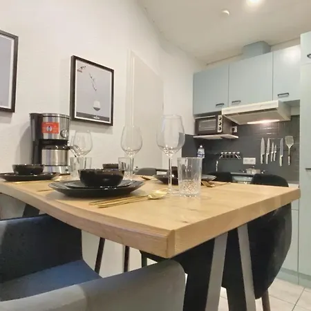 Ruhiges Naturparadies Fuer 4 Mit Kueche Schreibtisch Und Boxbett דירה *