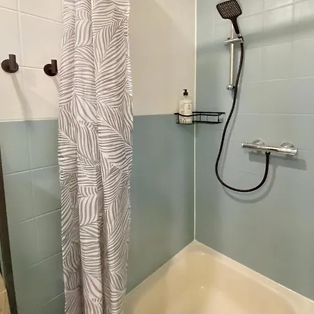 Ruhiges Naturparadies Fuer 4 Mit Kueche Schreibtisch Und Boxbett וטר