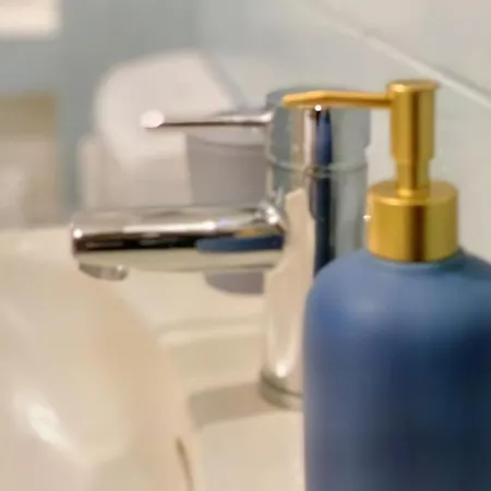 Ruhiges Naturparadies Fuer 4 Mit Kueche Schreibtisch Und Boxbett