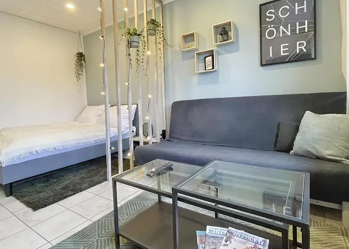 Ruhiges Naturparadies Fuer 4 Mit Kueche Schreibtisch Und Boxbett