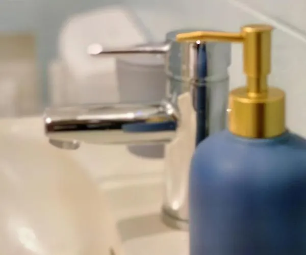 Ruhiges Naturparadies Fuer 4 Mit Kueche Schreibtisch Und Boxbett